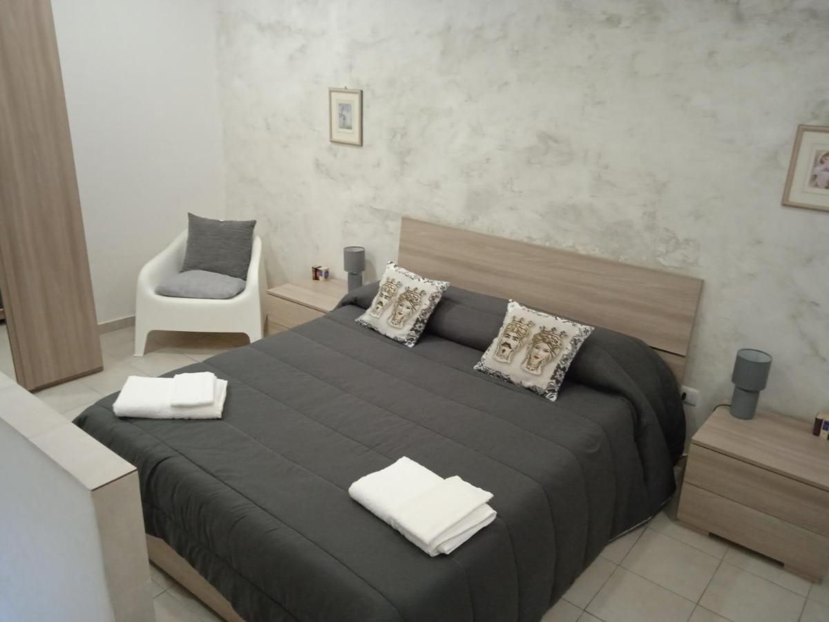 Case Serena Vacanze Relax Κατάνια Εξωτερικό φωτογραφία